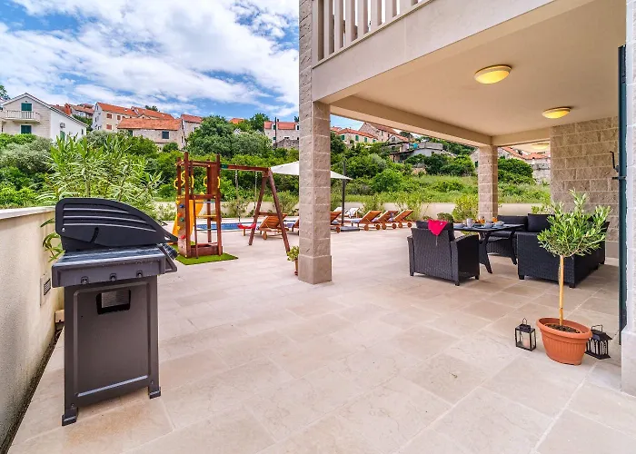 House Gold Dom wakacyjny Splitska